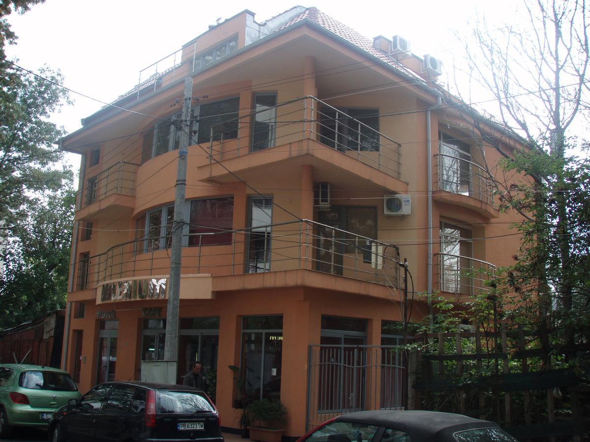 Hotel Milenium Sofía Exterior foto